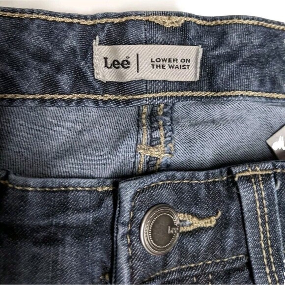 Lee Jeans Women 8 Petite Capri Straight Leg Midrise Blue Dark Wash 8P - Picture 6 of 8